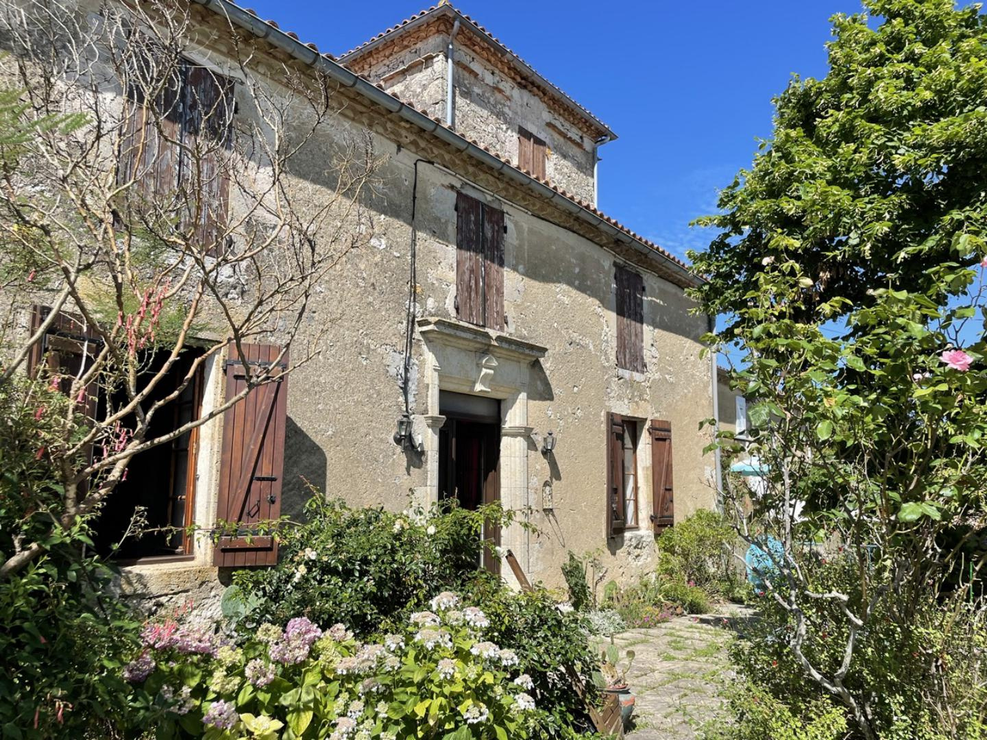 House near La Romieu